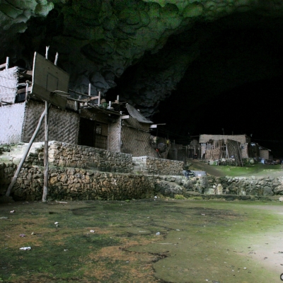 village_grotte2.jpg